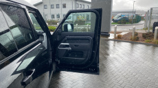 Land Rover Defender 3.0 D250 SE 110 5dr Auto Diesel Estate